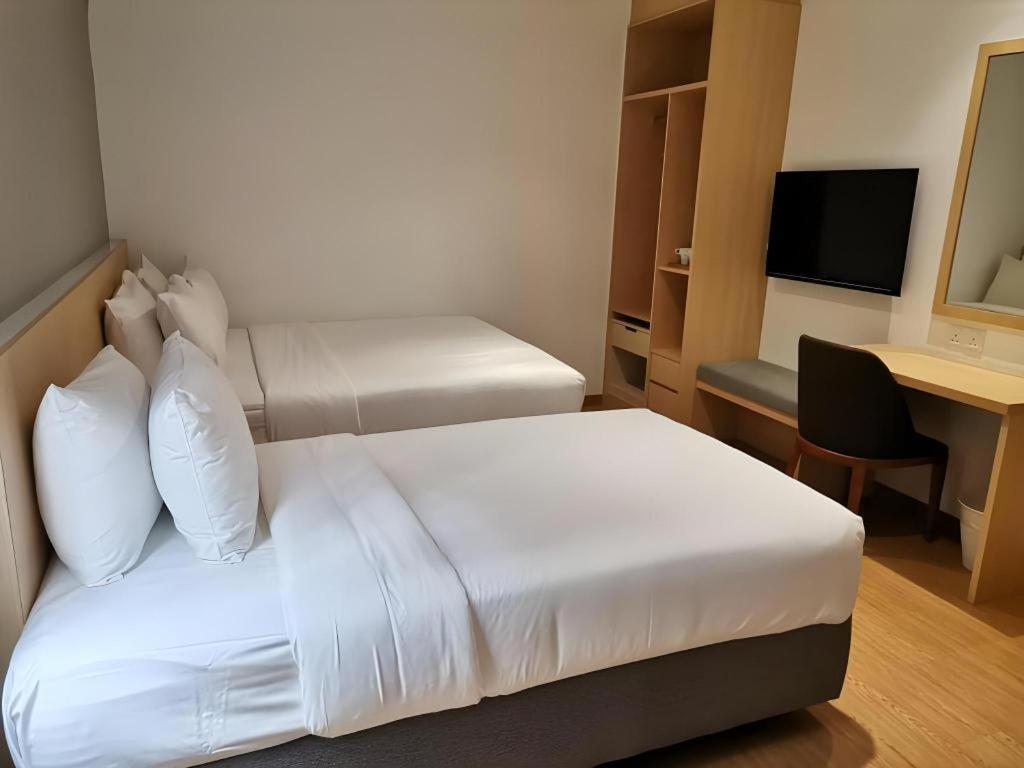 Miyabi Hotel Permas Johor Bahru Exterior foto