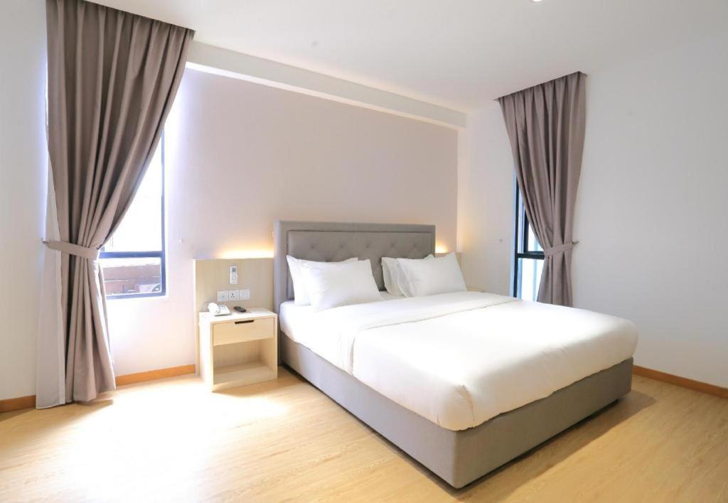 Miyabi Hotel Permas Johor Bahru Exterior foto