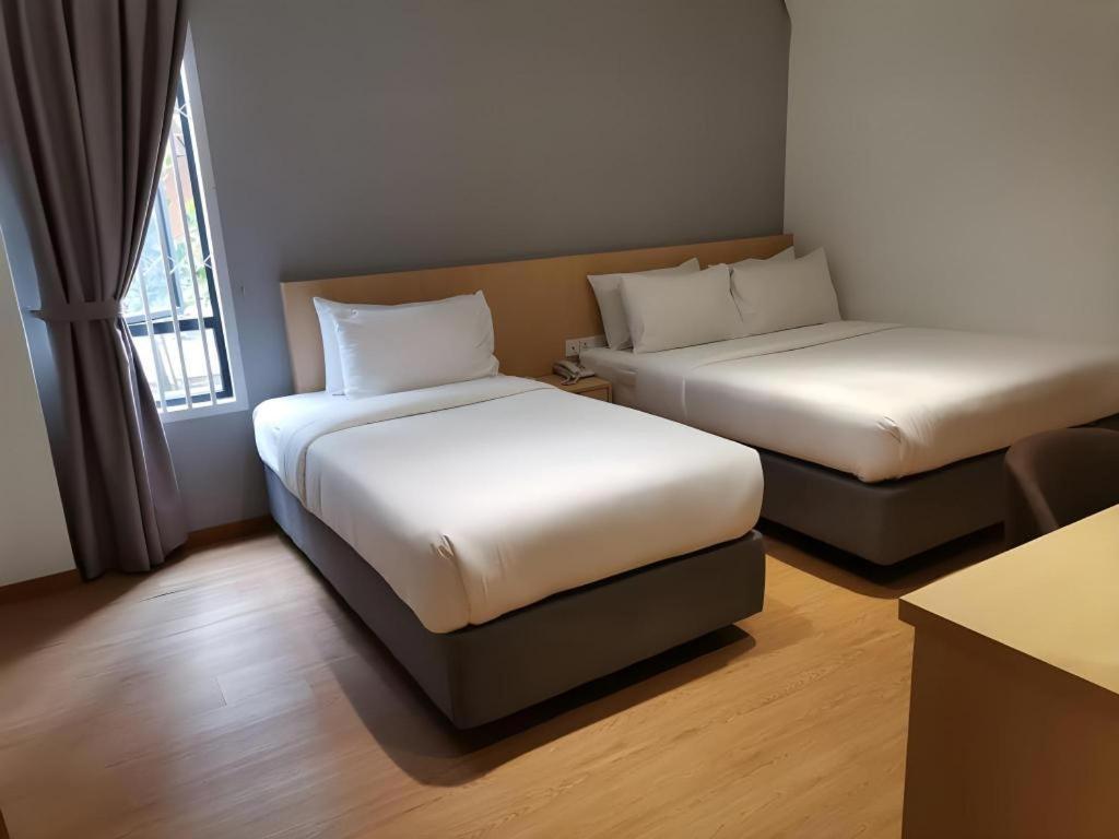 Miyabi Hotel Permas Johor Bahru Exterior foto